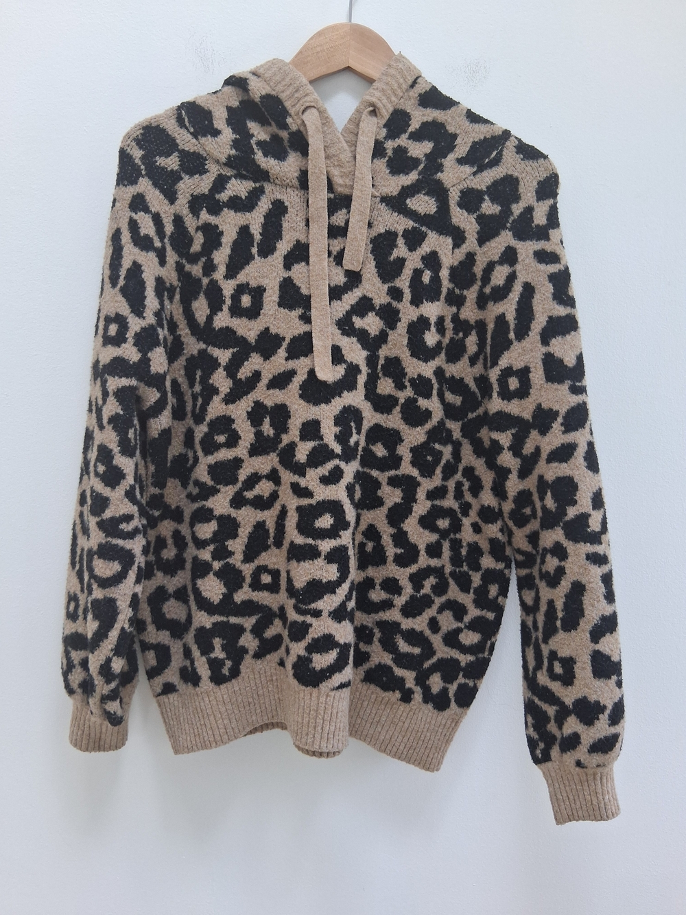 LOFT Leopard Print Hooded Knit Pullover Sweater Tan Black Size Large Cozy Chic